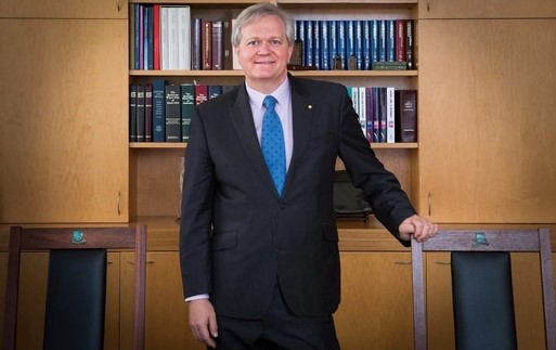Brian Schmidt: 5 Pesan Inspiratif Fokus Ilmiah & Investasi Manusia Exclusive